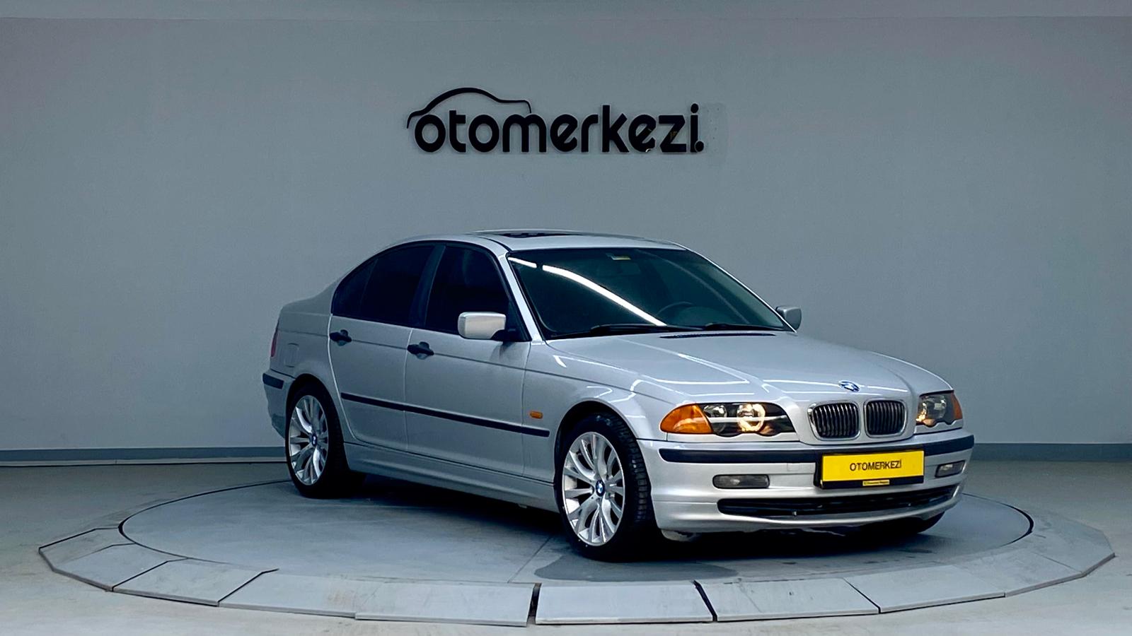 BMW 318i 19